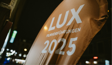 31-01-2025-news-lux-dresden-landscape-surf-board.png