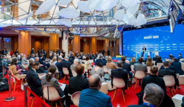 Die Präsidentin des Europäischen Parlaments Roberta Metsola eröffnete die Konferenz „Europe 2026“.